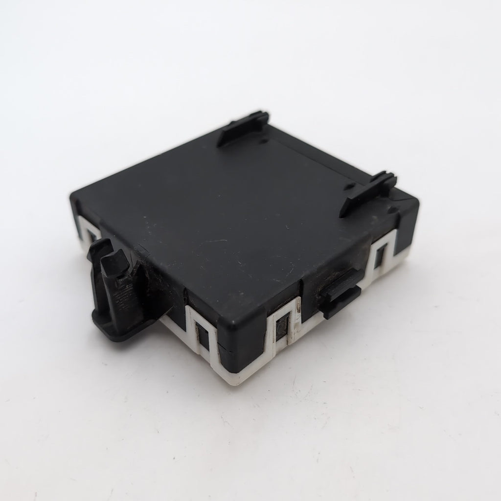 2016- 2019 Mercedes W205 C300 Front Right Passenger Side Door Control Module