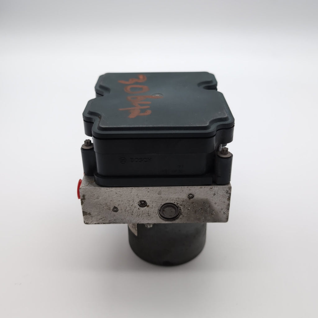 2016 - 2019 Chevrolet Cruze ABS Anti Lock Brake Pump Control Unit 39064667