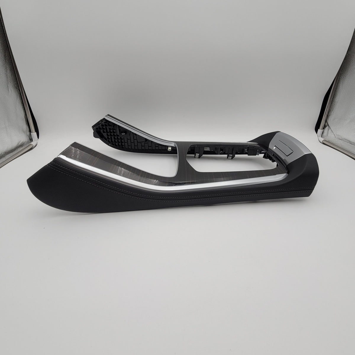2022 2023 2024 BMW X5 G05 Center Console Bezel Trim Finish Panel Black Leather