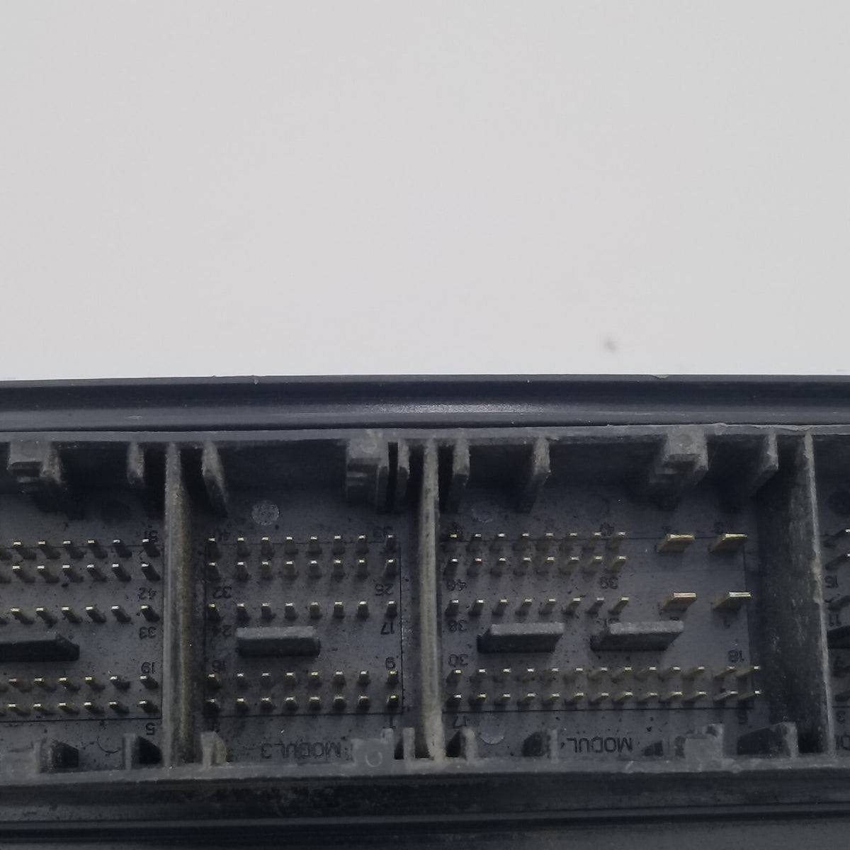 2011 2012 BMW F04 750i ActiveHybrid ECU Engine Computer Module