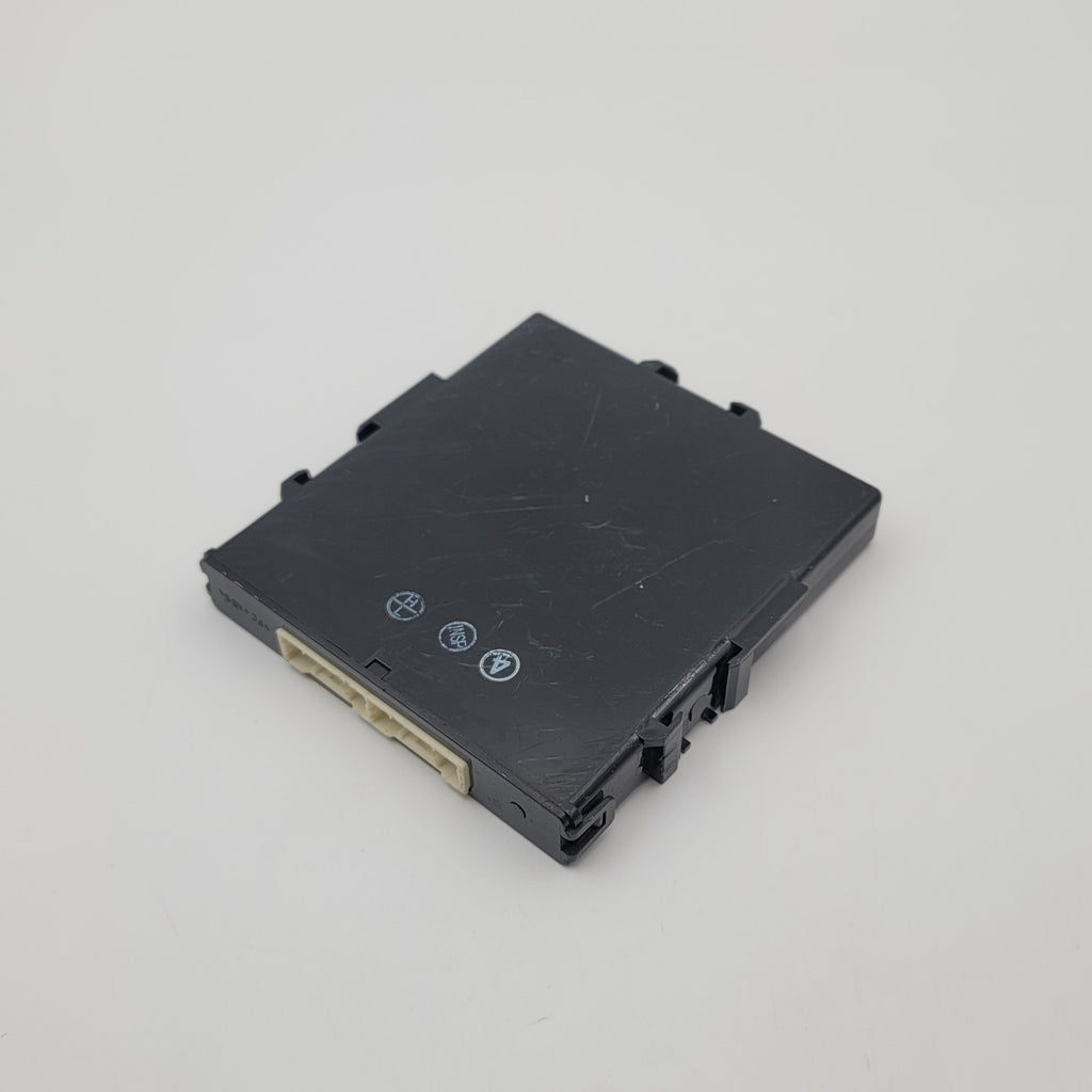 2015 2016 TOYOTA SIENNA POWER SUPPLY CONTROL MODULE 8968108050