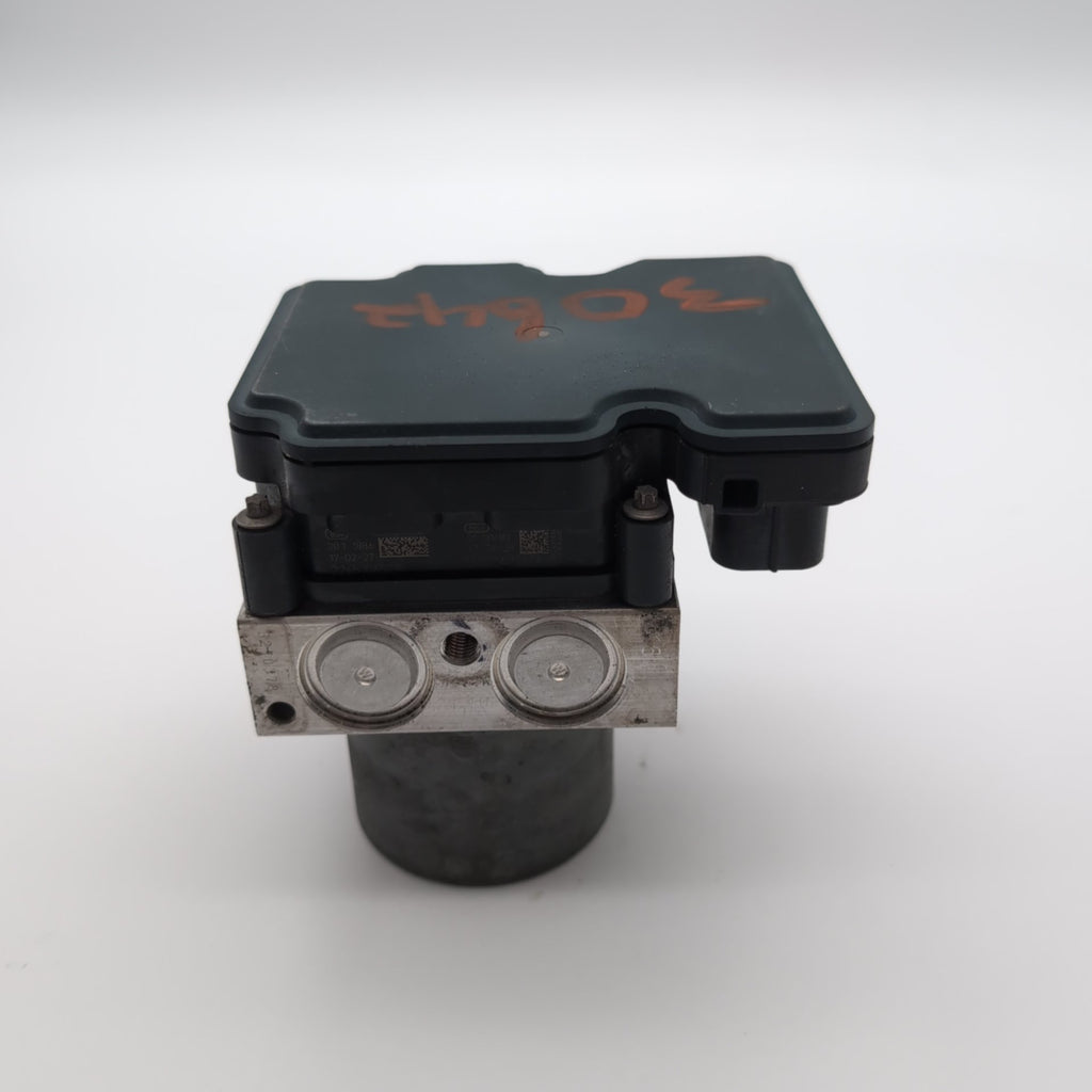 2016 - 2019 Chevrolet Cruze ABS Anti Lock Brake Pump Control Unit 39064667