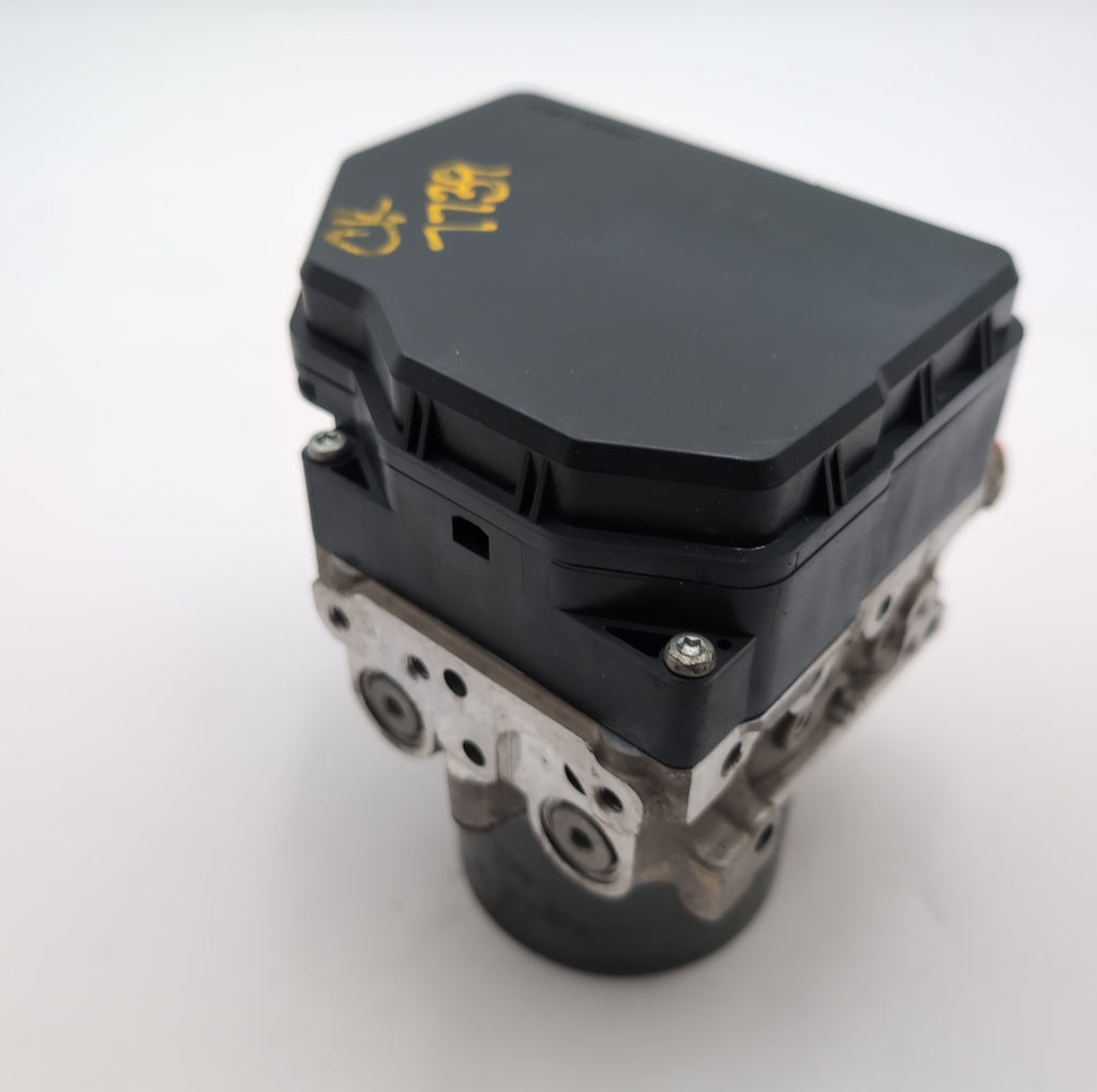 2016 Lexus IS200T ABS Anti Lock Brake Pump Control Unit OEM 44540-53430