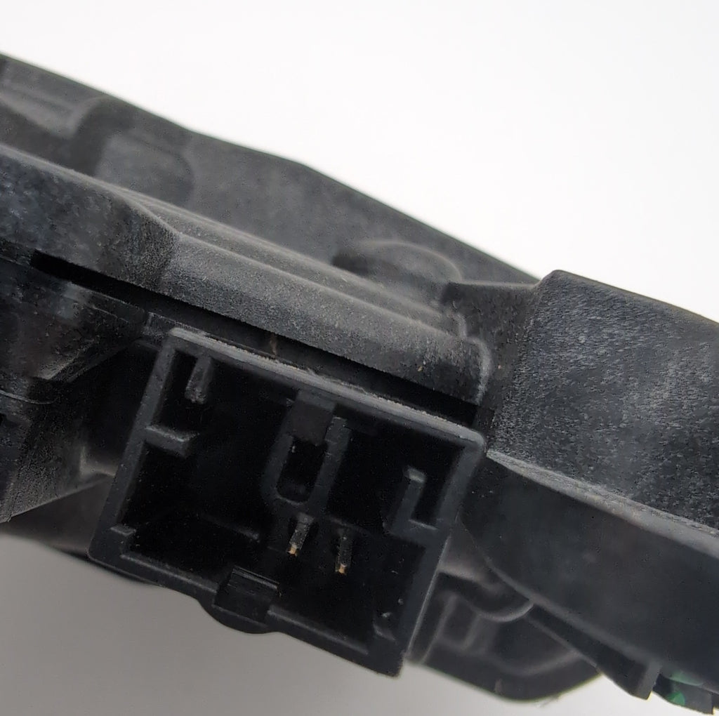2022 - 2025 BMW X1 X2 Trunk Lid Lock Latch Actuator Assembly 9450528 5B539E4