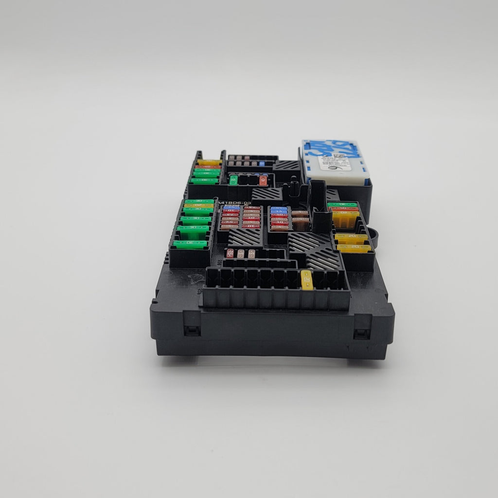 2024 2025 2026 BMW XM X5 X7 Rear Power Distribution Fuse Box 5A41BD6