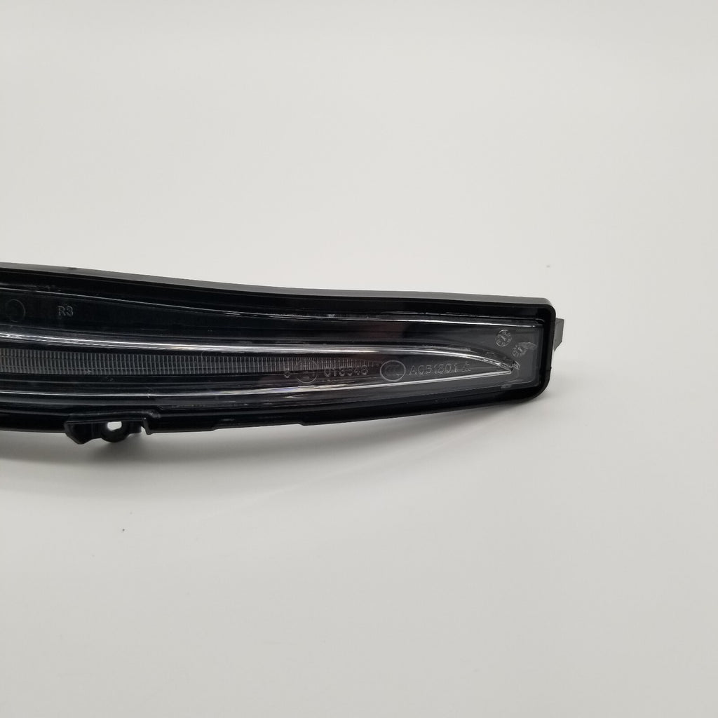 Mercedes-Benz EXTERIOR MIRROR INDICATOR C CLASS BLINKER W205 X253 A0999064401
