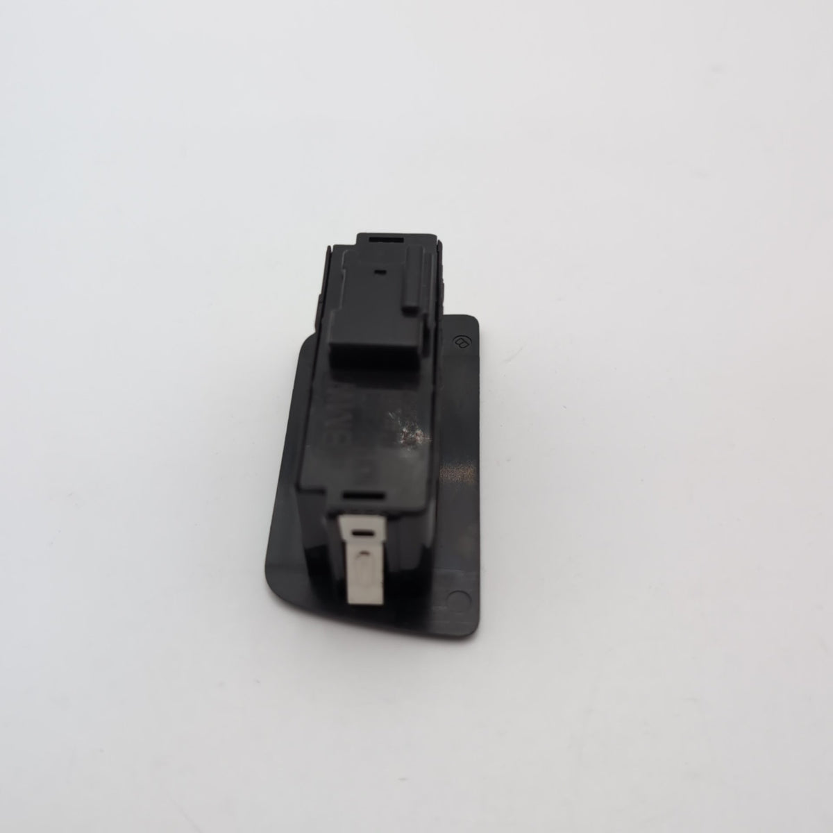 2023 - 2026 BMW G20 G26 XM X3 X5 X6 X7 Rear Trunk Open Close Switch 5A64C25