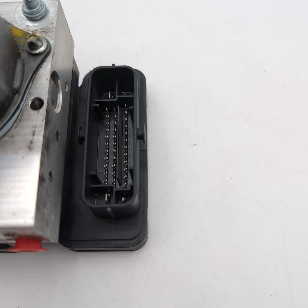 2018 Nissan Sentra ABS Anti Lock Brake Pump Control Unit OEM 476605UD0C