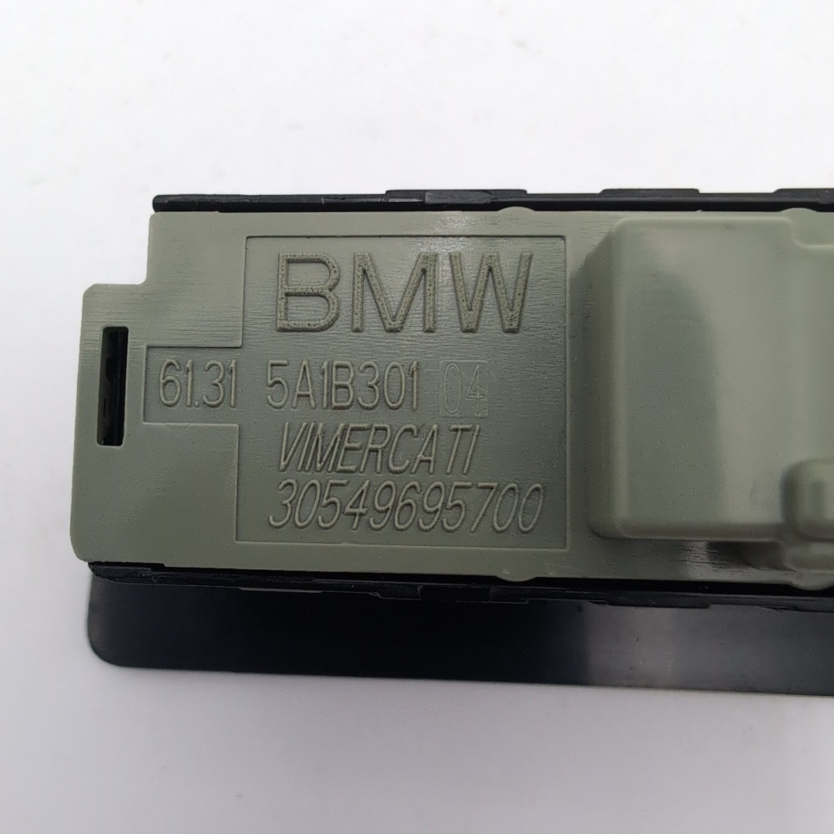 2021 - 2026 BMW 540i 530i i5 G60 M5 X1 X2 X3 Trunk Lid Tailgate Switch Button