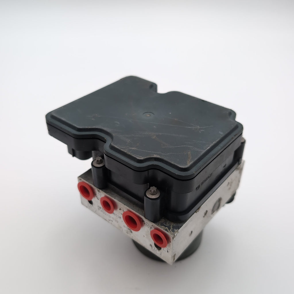 2018 Chevrolet Malibu 1.5L ABS Anti Lock Brake Pump Control Unit 84325538