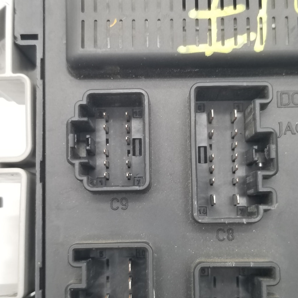 2003 2004 2005 2006 2007 2008 Jaguar X TYPE Fuse Box Under Dash 4X4314A073AE