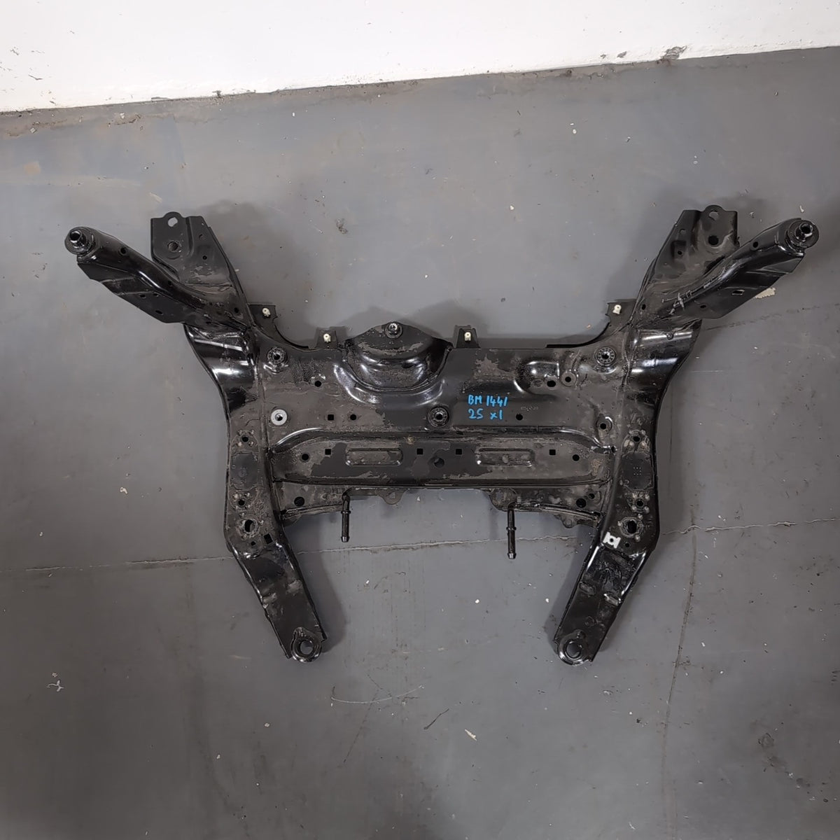 2023 2024 2025 BMW X1 U11 Front Subframe Chassis Cross Member Support 8836336