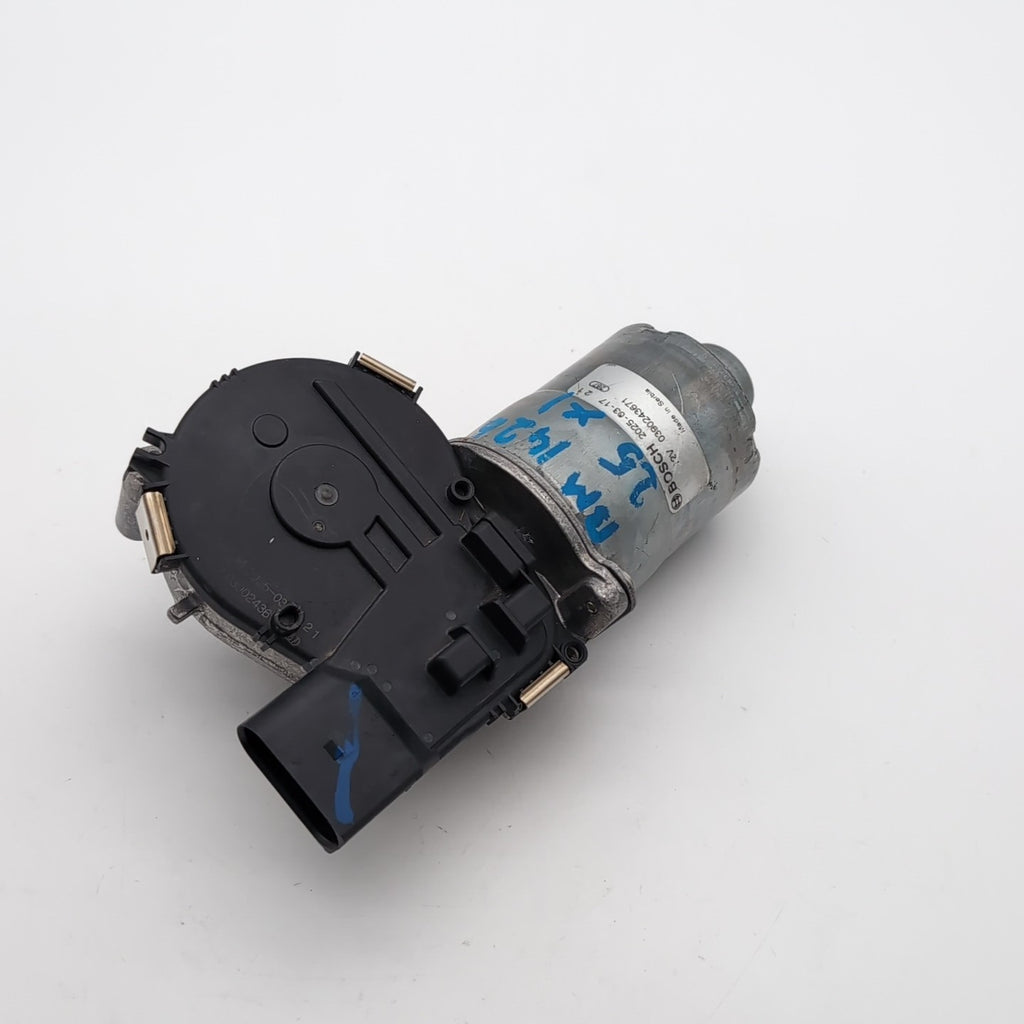 2021- 2025 BMW X1 X2 X3 M35 Front Windshield Wiper Motor OEM 0390243671