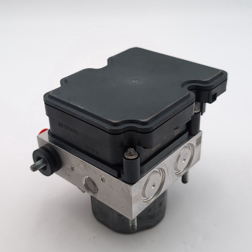 2021 2022 2023 Nissan Kicks 1.6L ABS Anti Lock Brake Pump Control 476605R00A