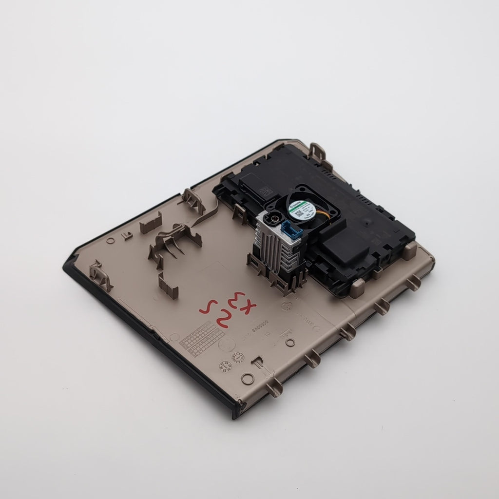 2025 BMW X3 G45 CENTER CONSOLE CHARGER WIRELESS CHARGING TRAY PAD MODULE