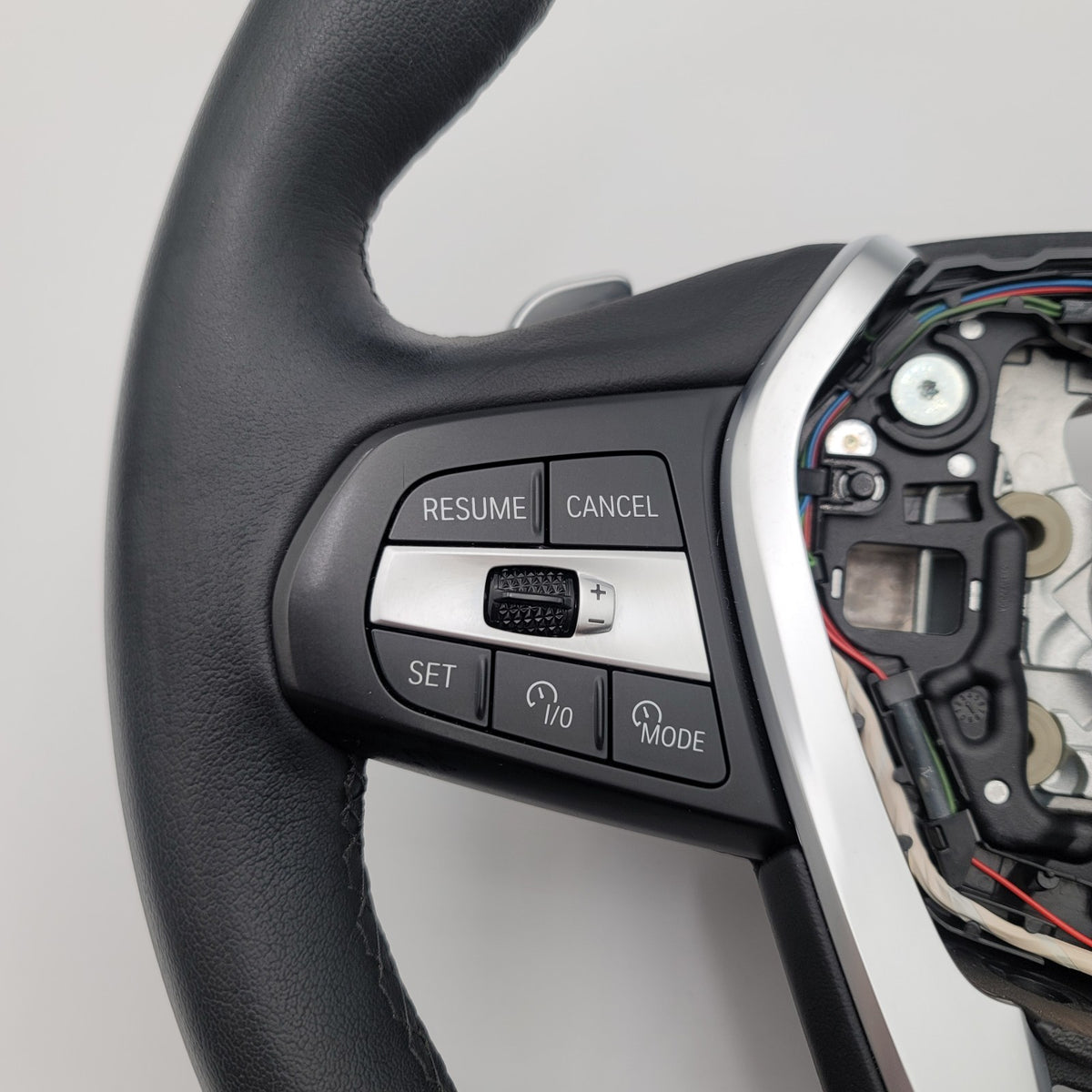 2019- 2024 BMW X5 G05 DRIVER STEERING WHEEL W/ ASSIST & CONTROLS W/ PADDLE