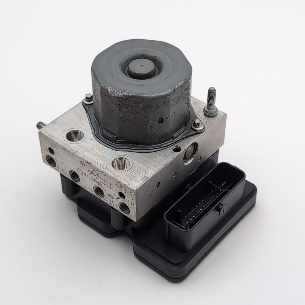 2014 2015 Mercedes CLA250 2.0L ABS Anti-Lock Brake Pump Module Unit A0094316412