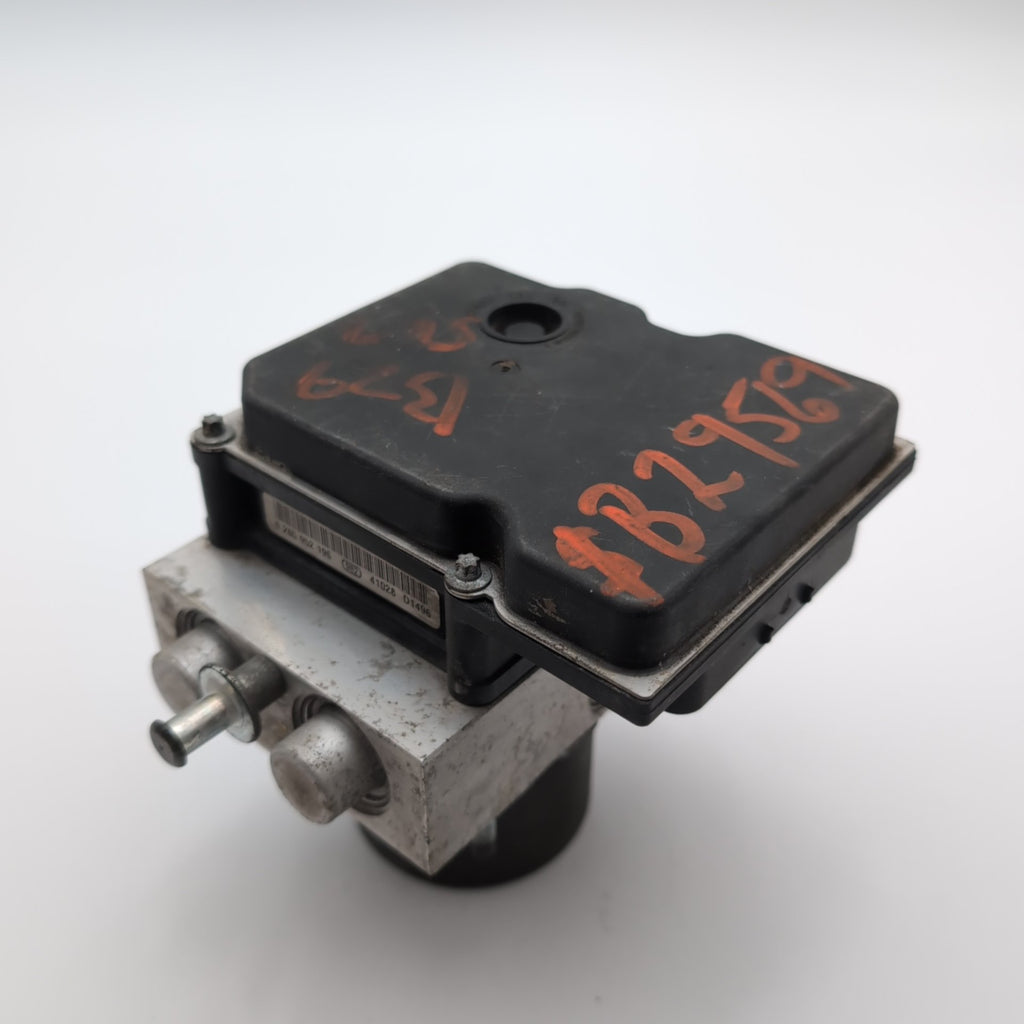 2015 2016 2017 Ford Expedition ABS Anti Lock Brake Pump FL14-2C405-AD