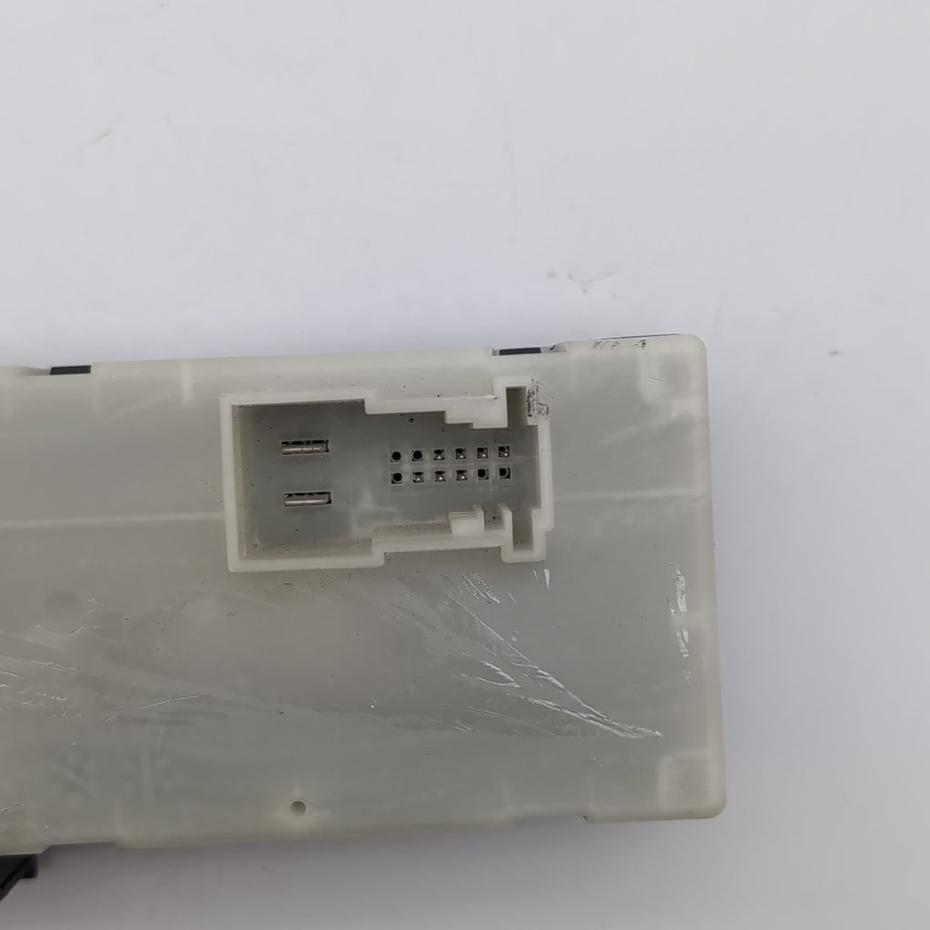 2016- 2019 BMW G11 G12 740I 750XI Rear Tailgate Decklid Control Module 7463683