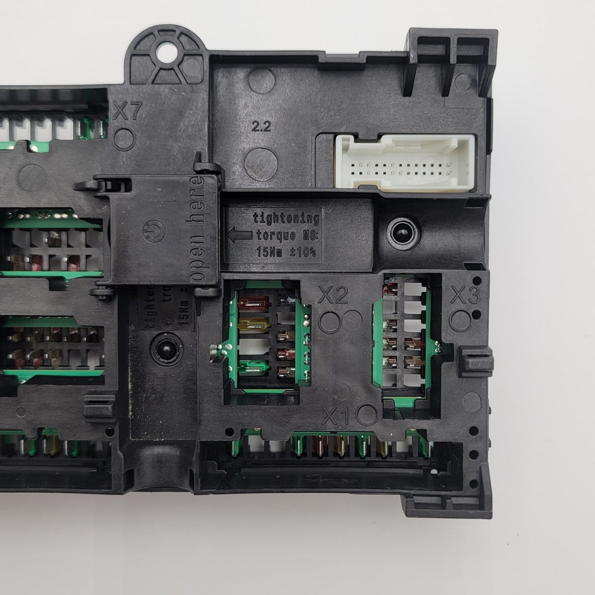 2019 - 2023 BMW M550i G30 G16 Rear Power Distribution Fuse Box 8713127