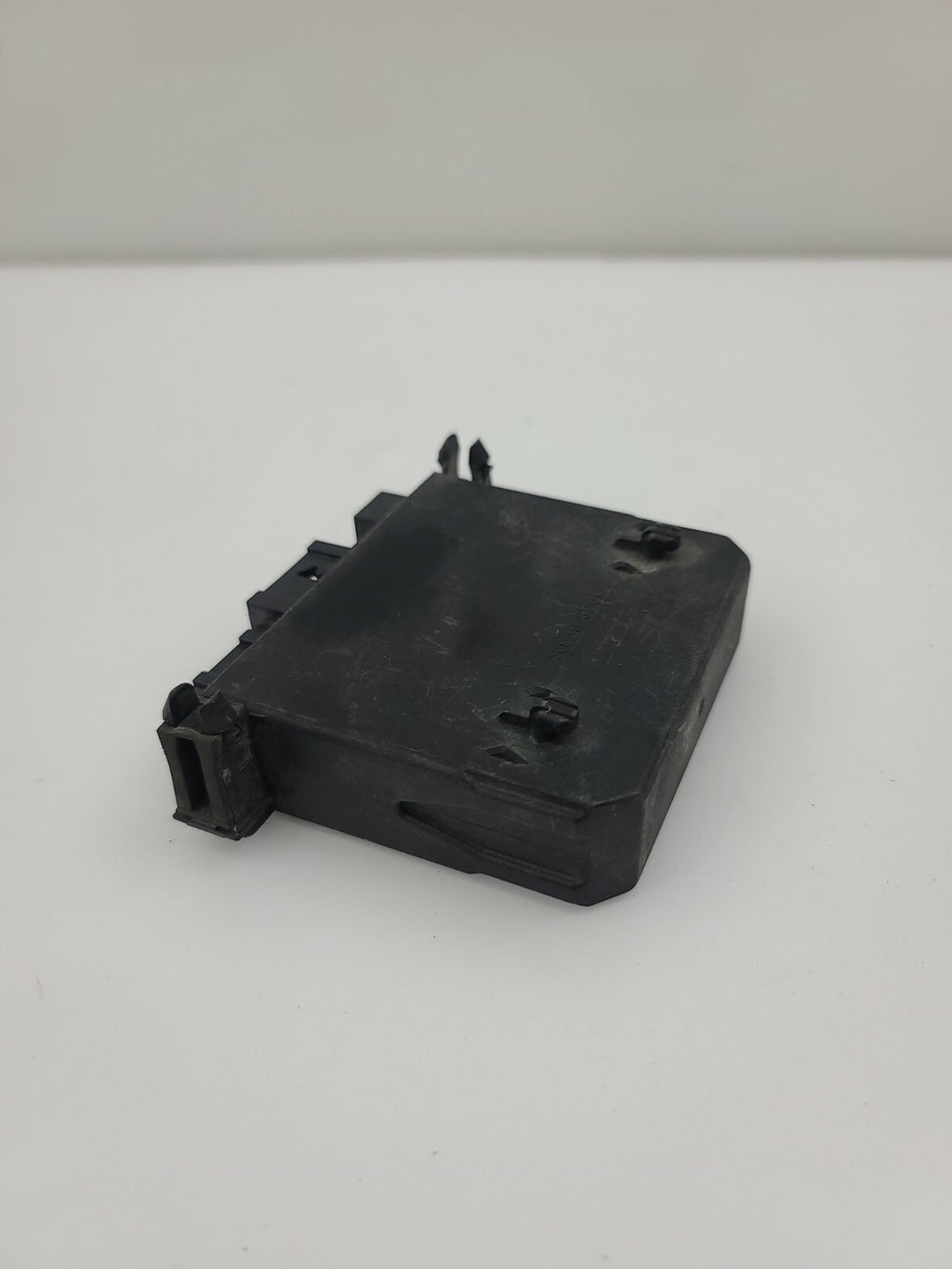 2001- 2007 Mercedes W203 C230 AMG Rear Left Door Control Module 2038206526