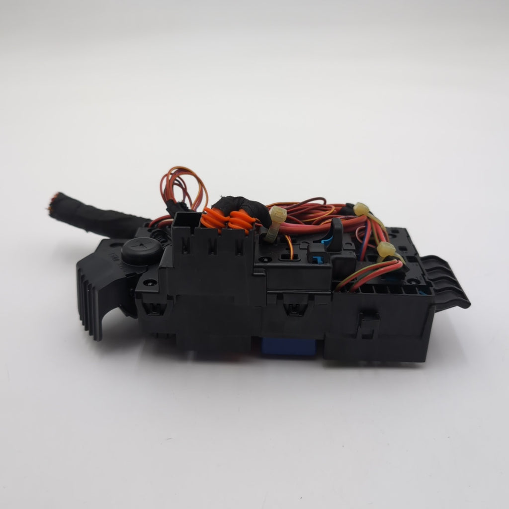 2022 - 2026 BMW 228i F74 X1 X2 iX B+ Positive Power Distribution Fuse Relay Box