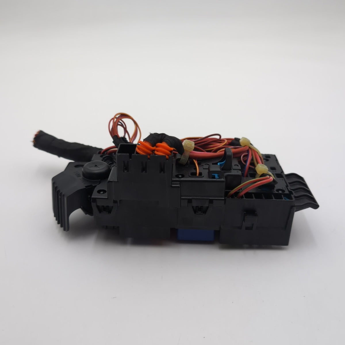 2022 - 2026 BMW 228i F74 X1 X2 iX B+ Positive Power Distribution Fuse Relay Box