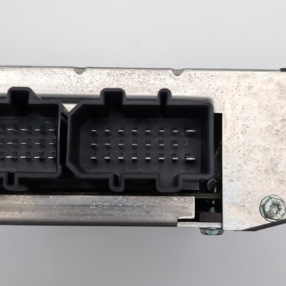 2004 Volkswagen Touareg Amplifier Hi-Fi Sound System 7L6035456A Power Amp