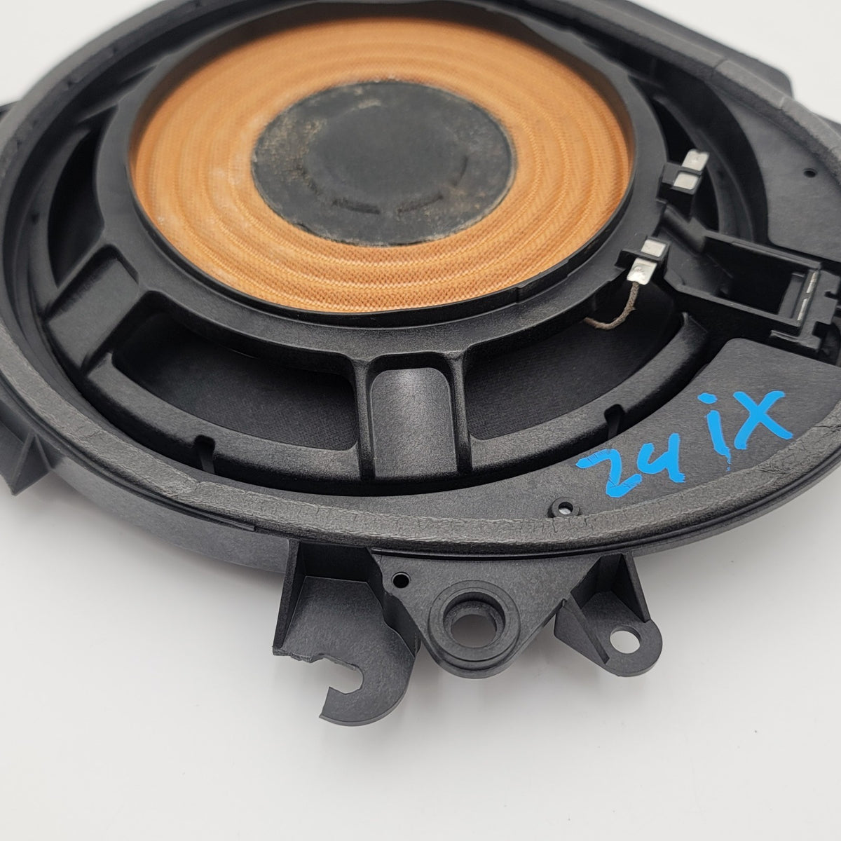 2022 - 2025 BMW iX I20 Front Right Central Bass Subwoofer Speaker 9441908