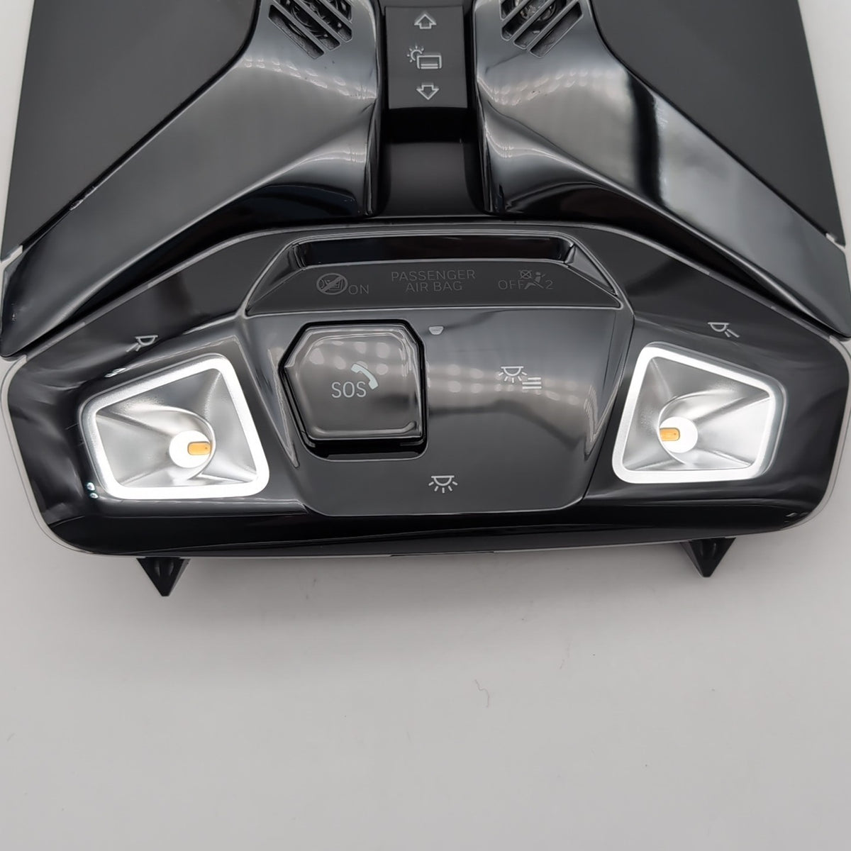 2024 2025 BMW X2 U10 Front Overhead Dome Light Sunroof Switch 5B68487 CAMERA