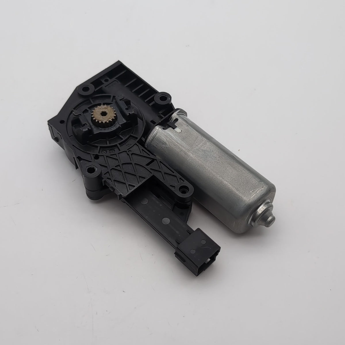 2023 2024 2025 BMW X1 U11 Panoramic Sunroof Power Sun Shade Motor OEM 9854524