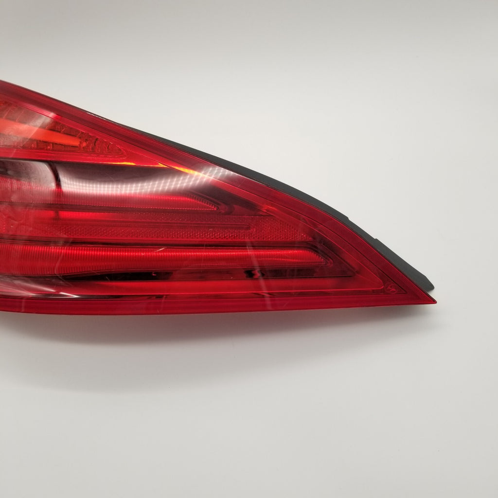 2017 2018 2019 Mercedes Benz SL550 SL450 SL63 Left Tail Light A2319066300