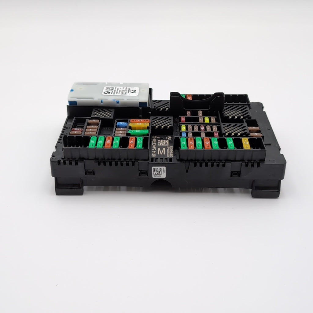 2024 BMW 330i 230I G42 G20 REAR POWER DISTRIBUTION FUSE Box 6114 5A4CFB0 - 02