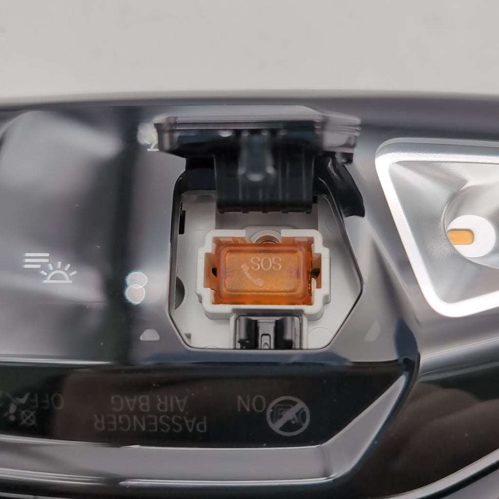 2024 2025 BMW X2 U10 Front Overhead Dome Light Sunroof Switch 5B68487 CAMERA