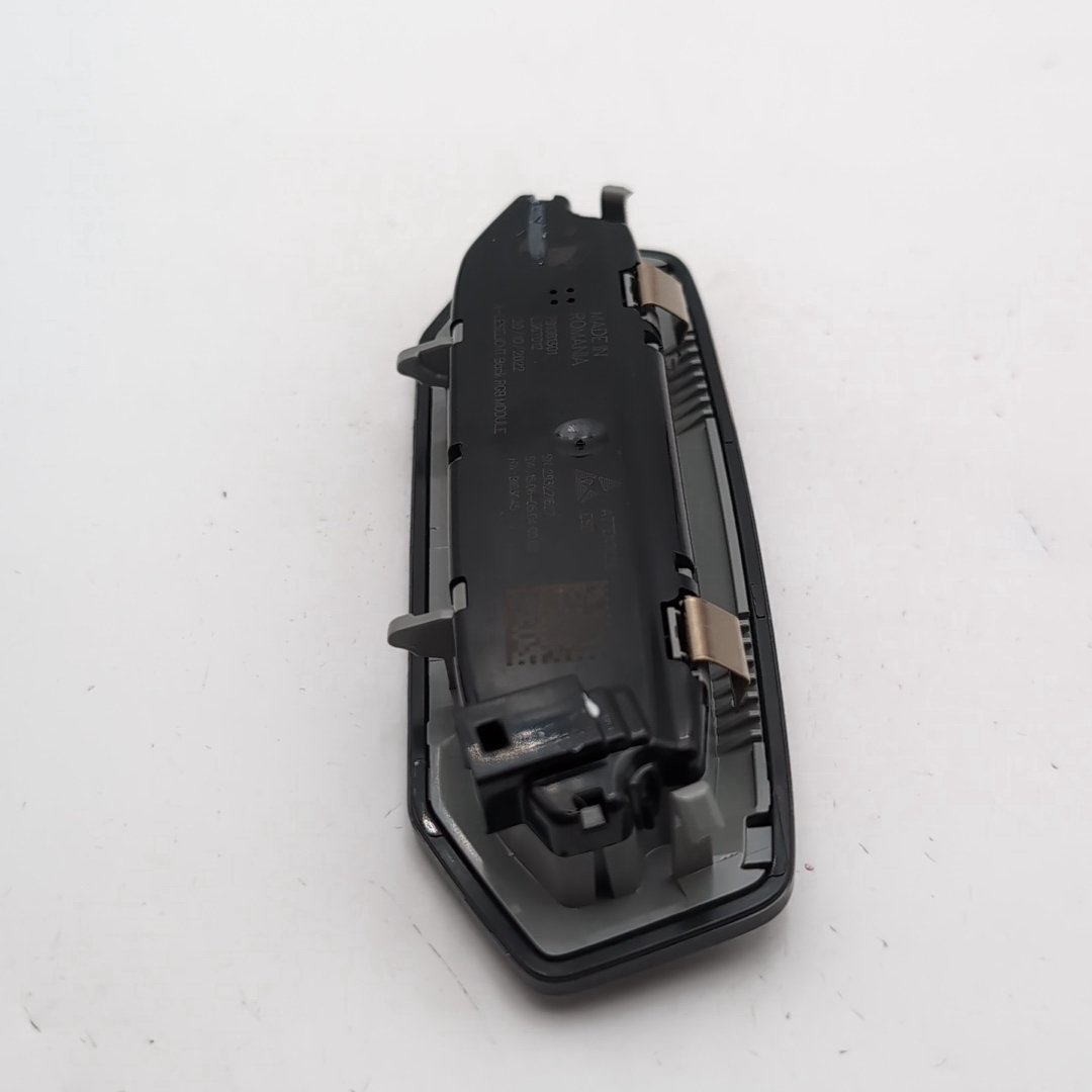 2019 - 2026 BMW X6 G20 G22 G26 G80 G82 Interior Rear Reading Light 7910813