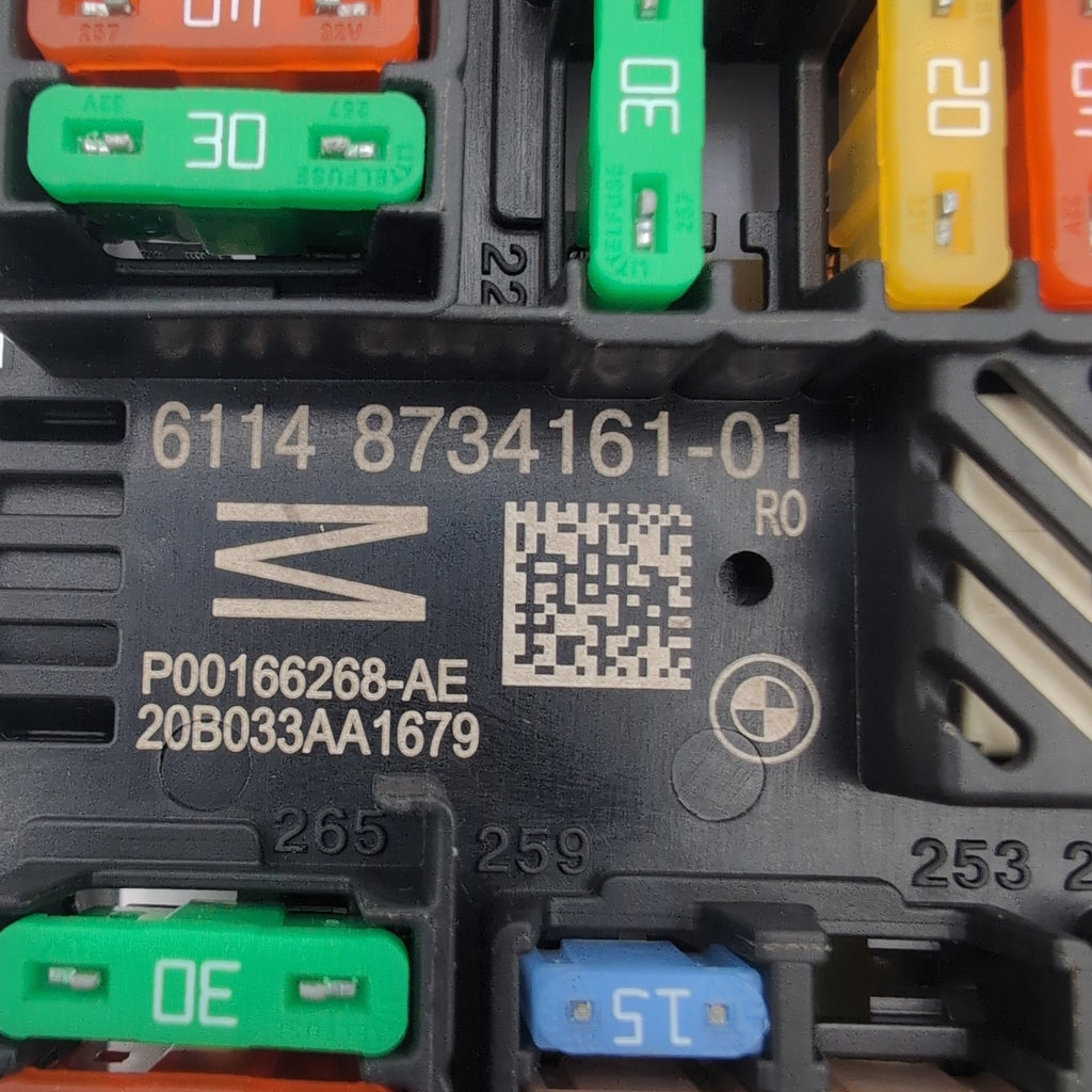 2019 - 2023 BMW 330i G20 Rear Power Distribution Fuse Box 8734161