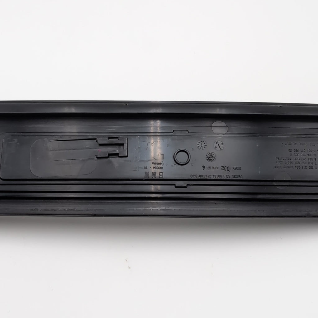 2018- 2022 BMW M550I G30 REAR LEFT DOOR SILL STEP SCUFF PLATE TRIM COVER OEM