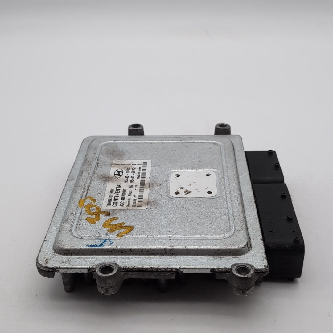 2016 2017 2018 Hyundai Tucson Transmission Control Module TCM 95440-2D721
