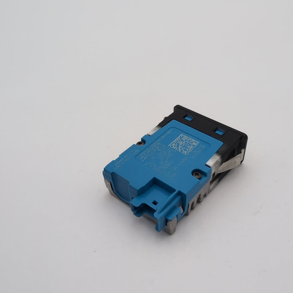 2019 - 2026 BMW G20 G21 G22 G26 G15 G30 G31 X3 Single USB Socket Port 5B51C70