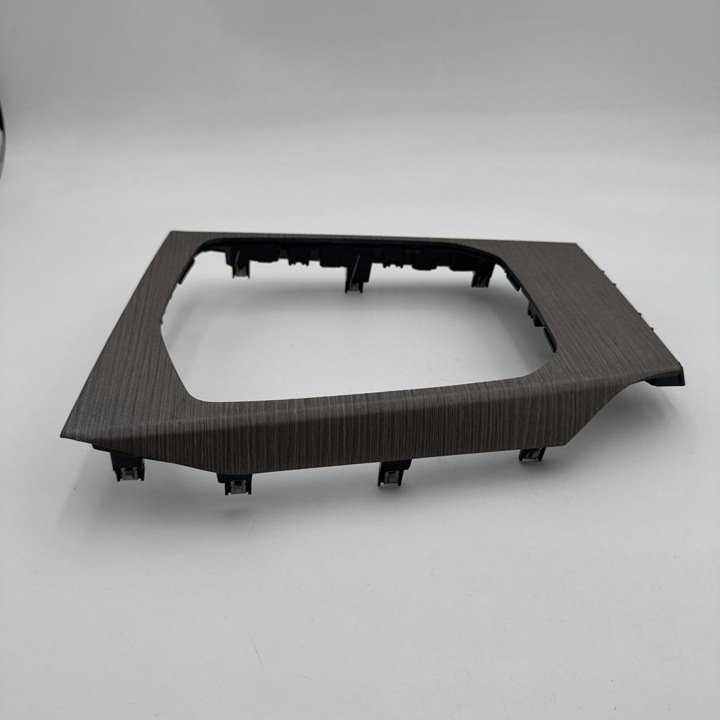 2024 - 2026 BMW 330i G20 G22 G26 Center Console Fineline Open Pore Wood Trim