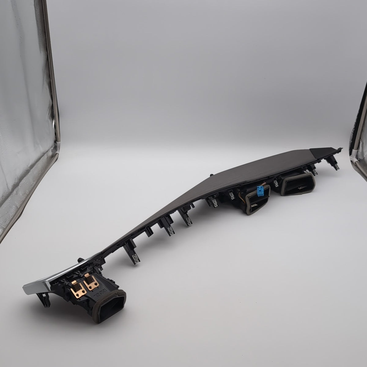 2025 2026 BMW G20 G28 G22 G23 G26 Dash Air Vent Assembly Fine Line Hellopo Trim