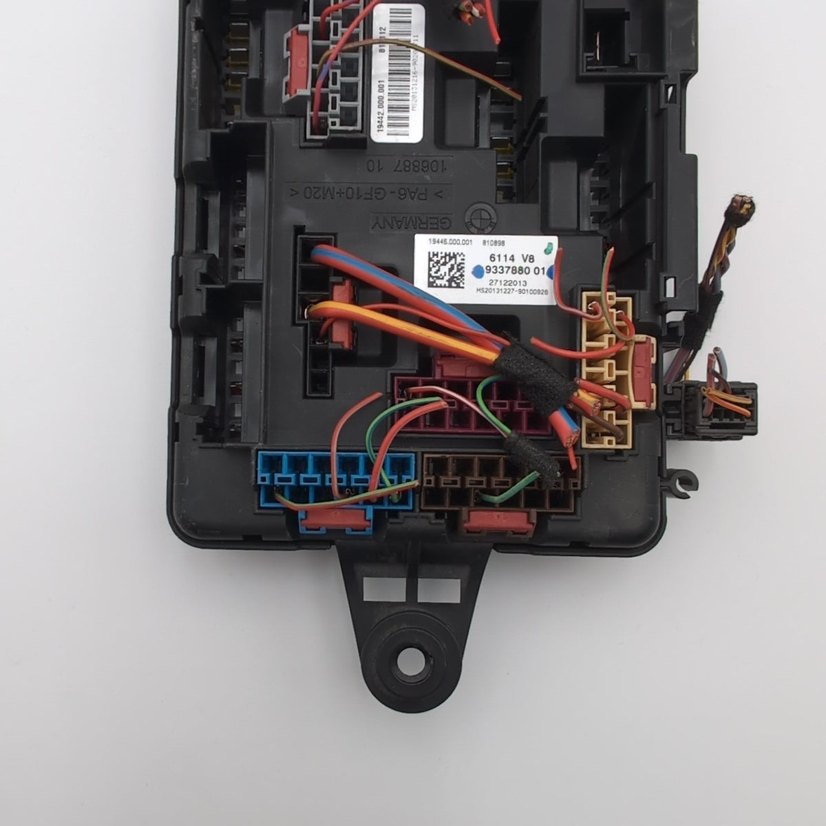 2013- 2016 BMW F30 F32 F34 F36 F80 F82 Rear Power Distribution Fuse Box 9337880