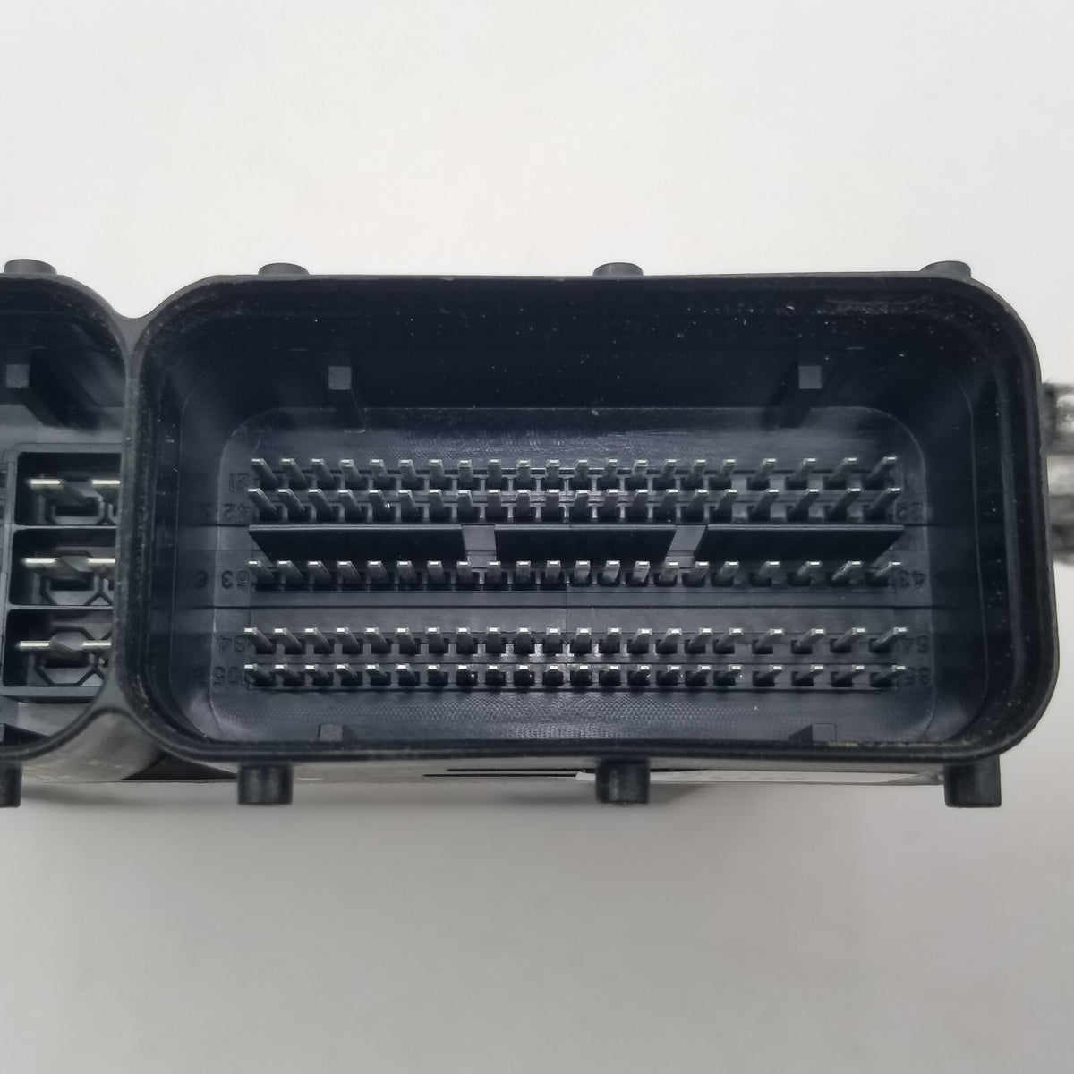 17 18 19 Kia Cadenza 3.3L Engine Computer Control Module ECM ECU OEM 391013LYN0