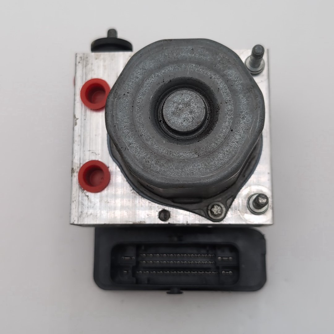 2021 2022 2023 Nissan Kicks 1.6L ABS Anti Lock Brake Pump Control 476605R00A
