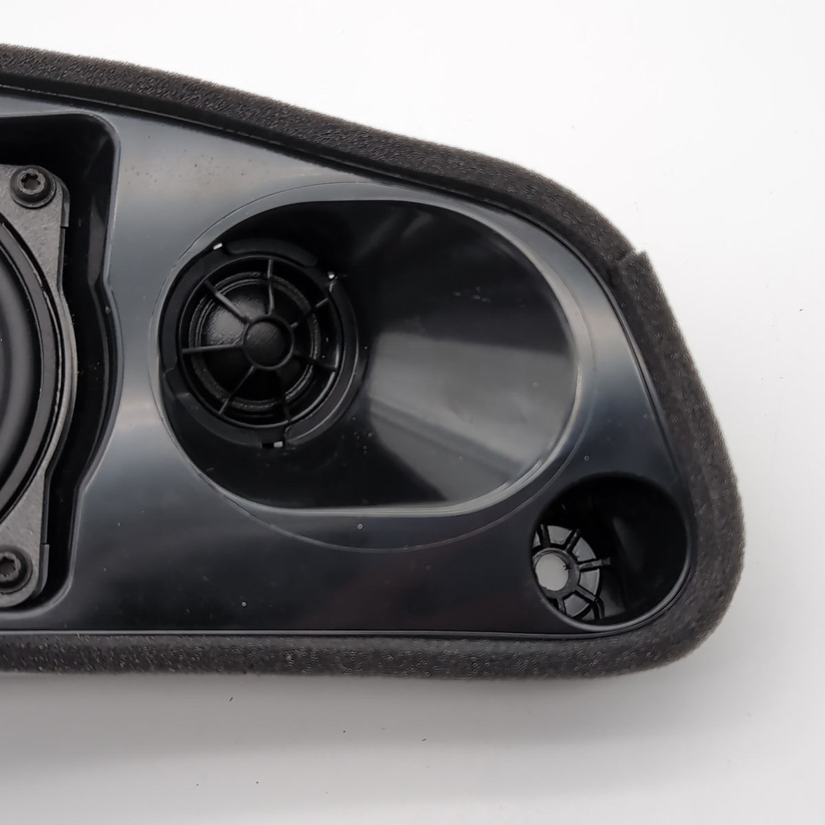 2019- 2025 BMW X7 G07 Rear Left Quarter Panel Speaker Mount Bracket 2622521 OEM