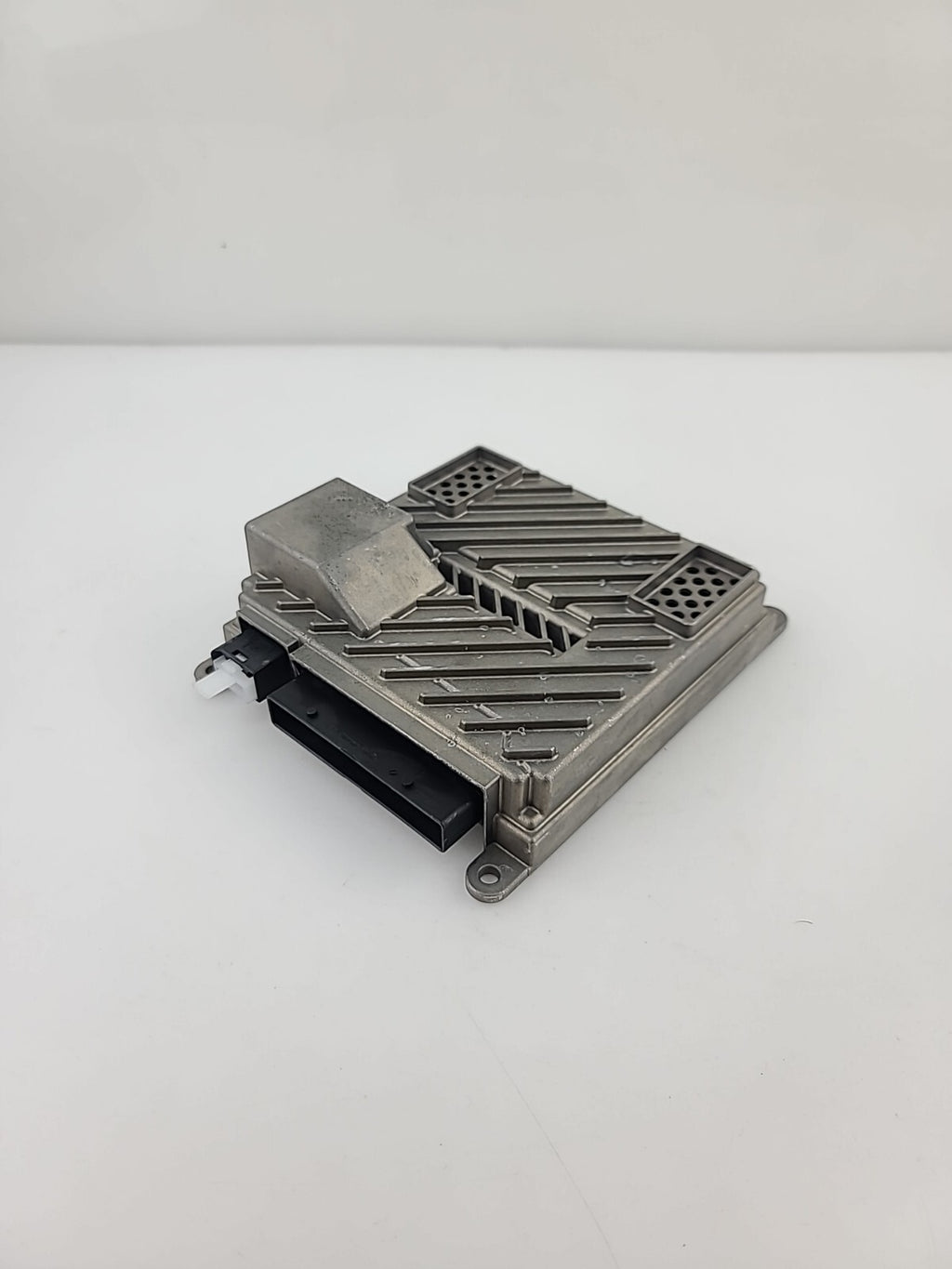 2015-2021 Fits Mercedes-Benz Amp Amplifier Midline Sound E A0009008216 Oem