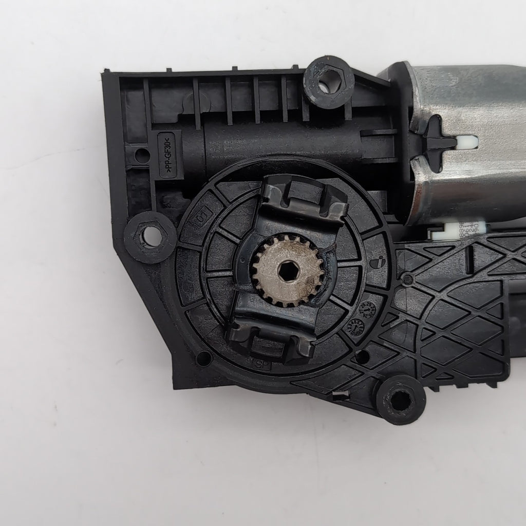 2023 2024 2025 BMW X1 U11 Panoramic Sunroof Power Window Glass Motor OEM 9854523
