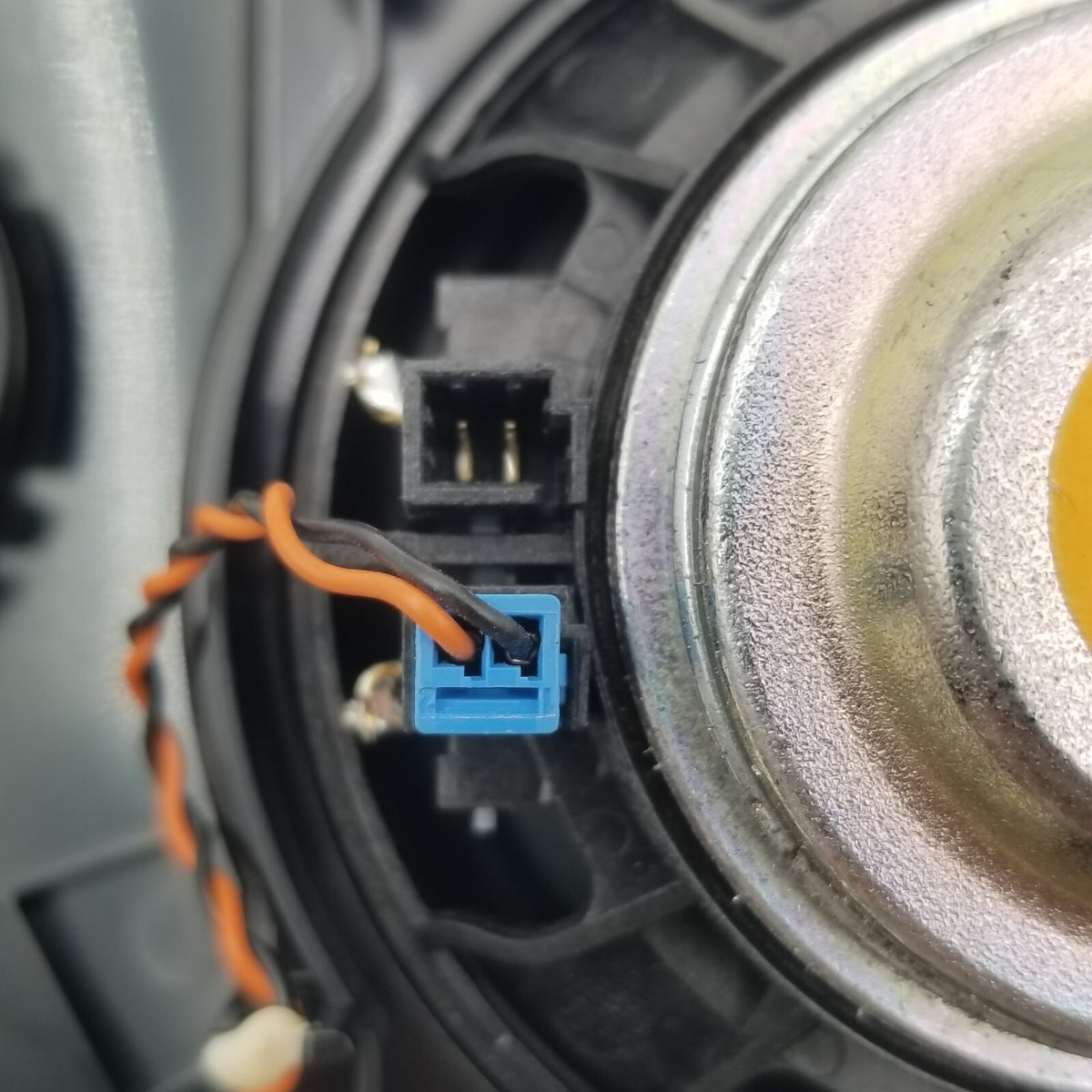 2019 - 2026 BMW X5 Rear Right D Pillar Harman Kardon Speaker Tweeter 2622520