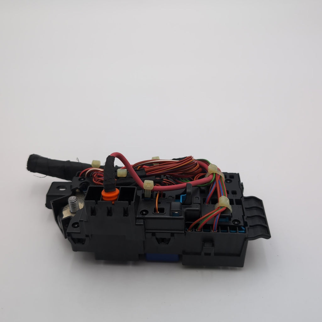 2022 - 2026 BMW 228i F74 X1 X2 iX B+ Positive Power Distribution Fuse Relay Box