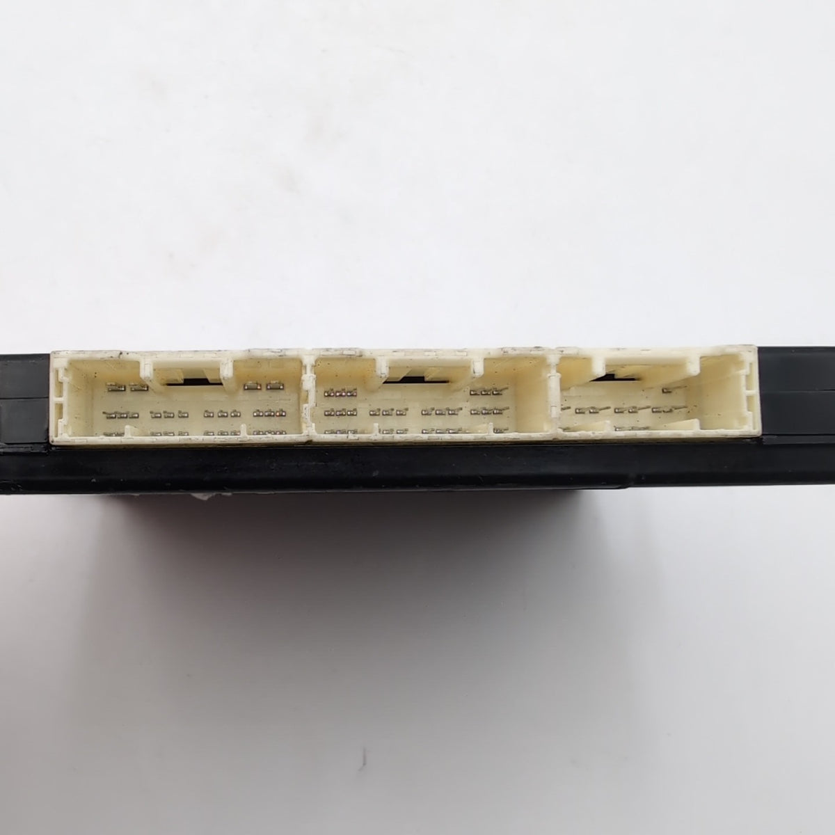2013 Lexus CT200h MPX Multiplex Body Control Module OEM 89221-76031